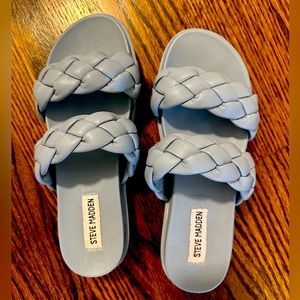 STEVE MADDEN baby blue slides